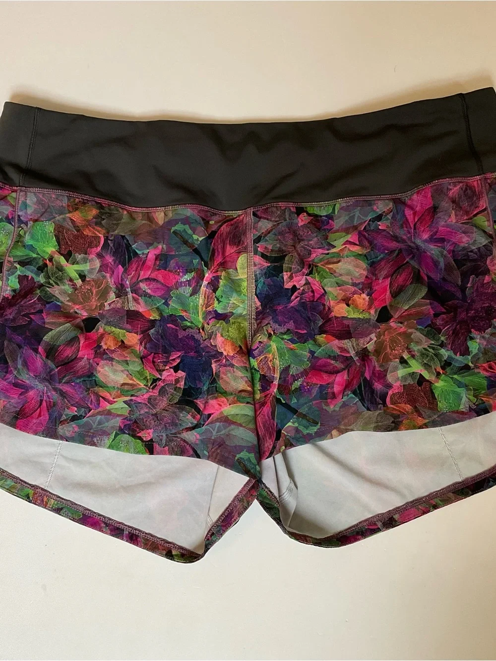 Lululemon Speed Up MR Lined Short 12
